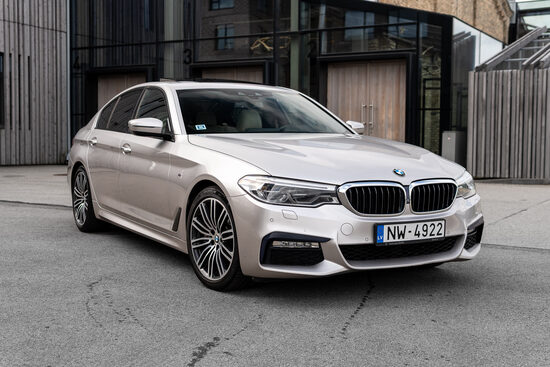 BMW 530i M-SPORTPAKET, RHODONITE SILEVER METALIC, 185kW/252HP XDRIVE, 31.05.2018, 221000KM