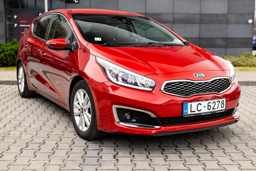 KIA CEED 2017, 1.6 Benzīns, Automāts, 50900km